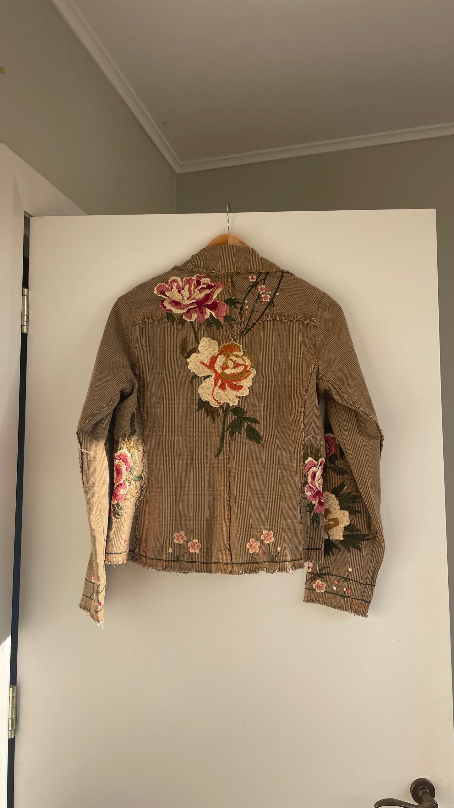 Floral Embroidered Cord Blazer