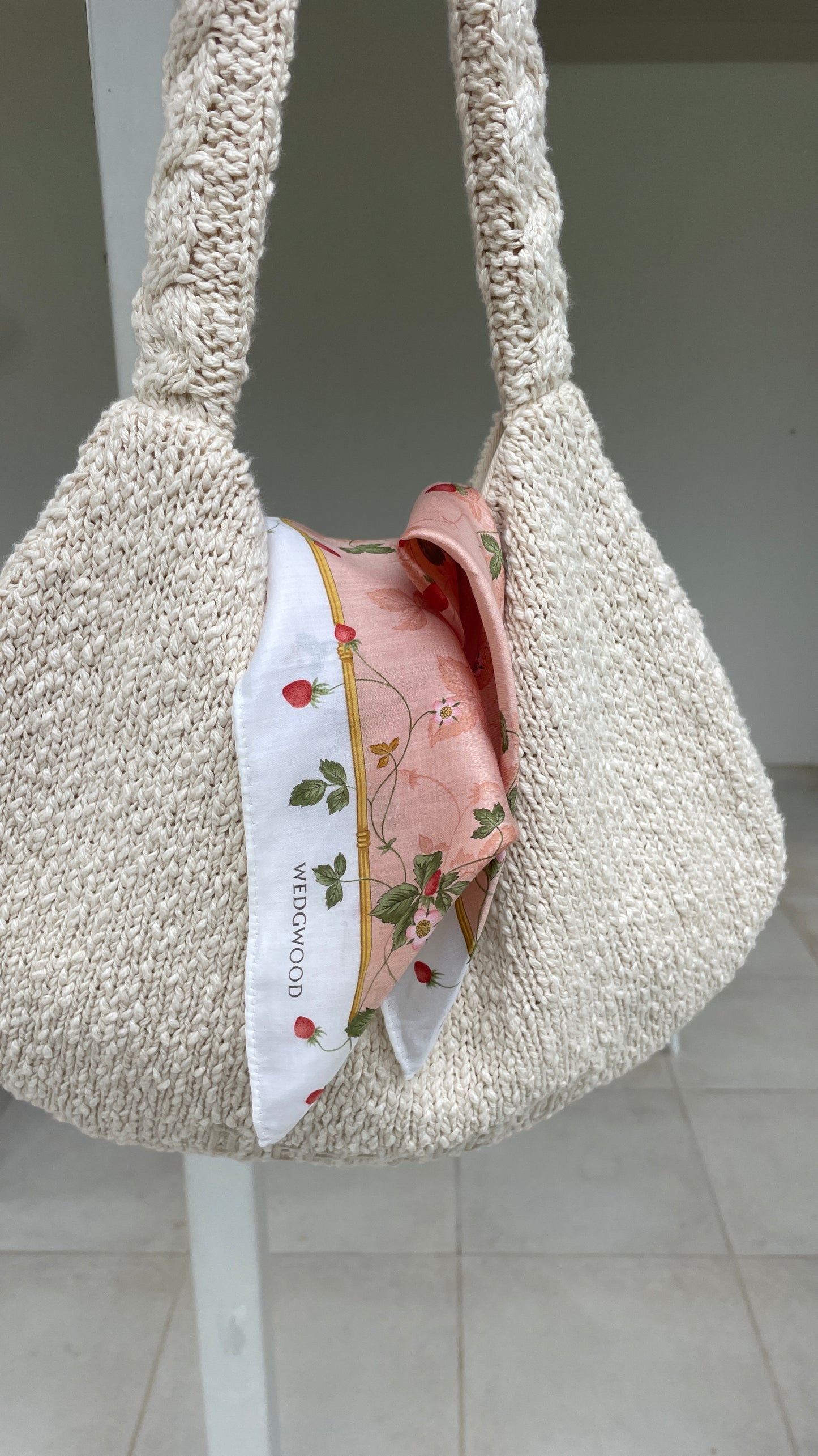 Wedgwood Strawberry Beige Scarf